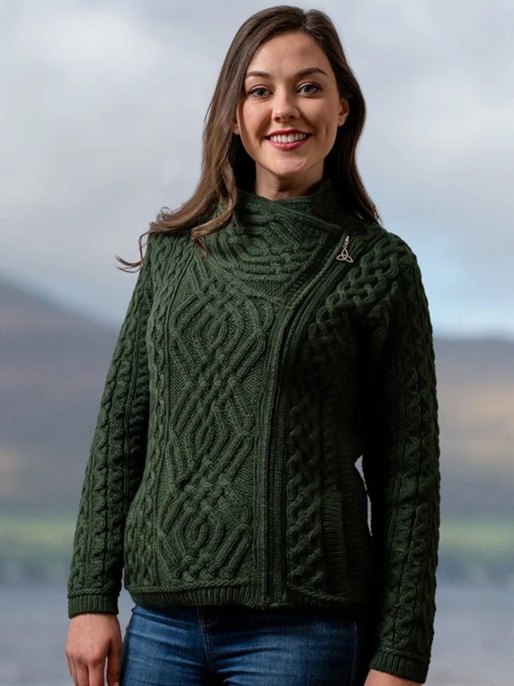 Original Aran Co- Irish merino wool green Cable Knit Sweater, fisherman sz small